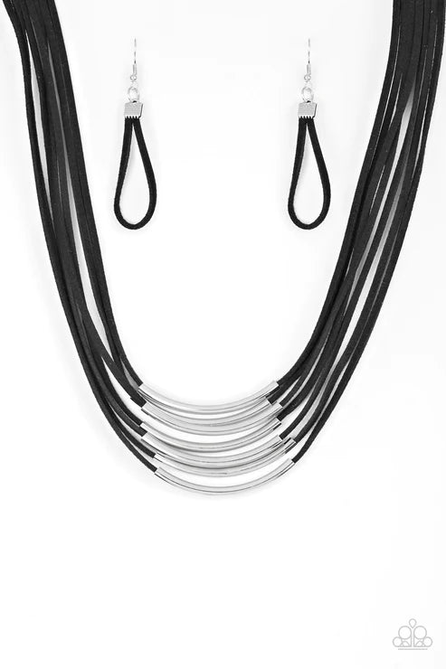 Walk The WALKABOUT - Black Silver Necklace